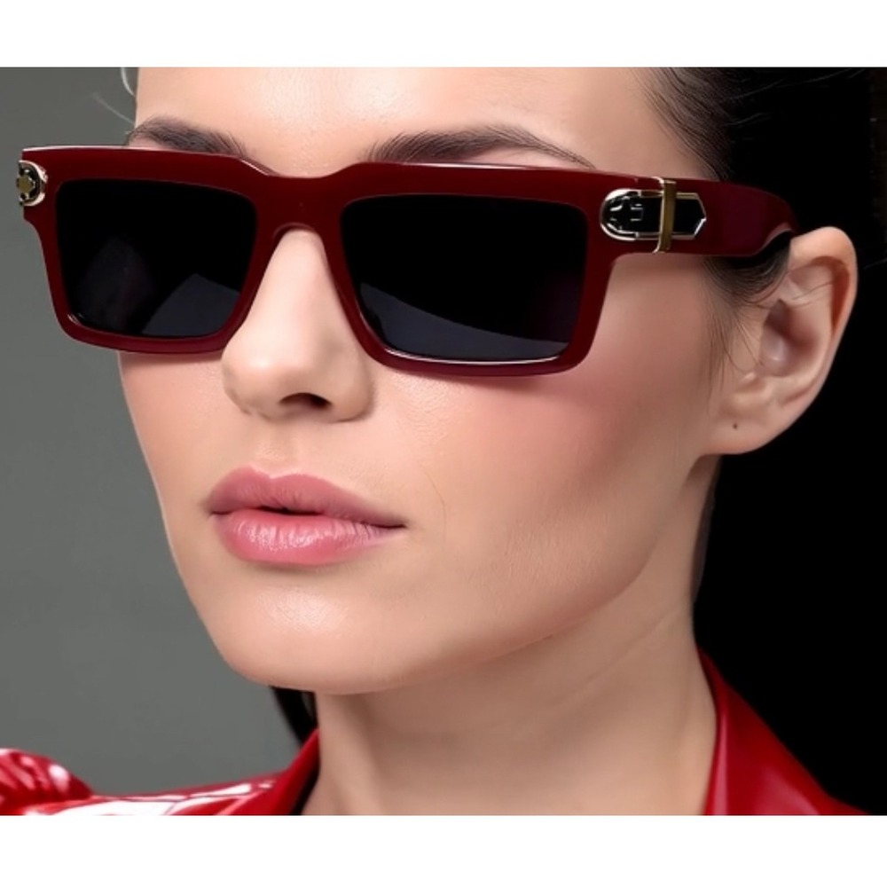 Stylish Red Square Frame Sunglasses Gold Accent Accents Women Shades Lentes New